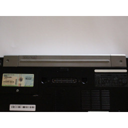 Замена батареи Dell Latitude E4310